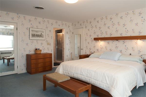 59 Stanley Road Swampscott, MA 01907 - Photo 8 of 14 Gallery Image 8