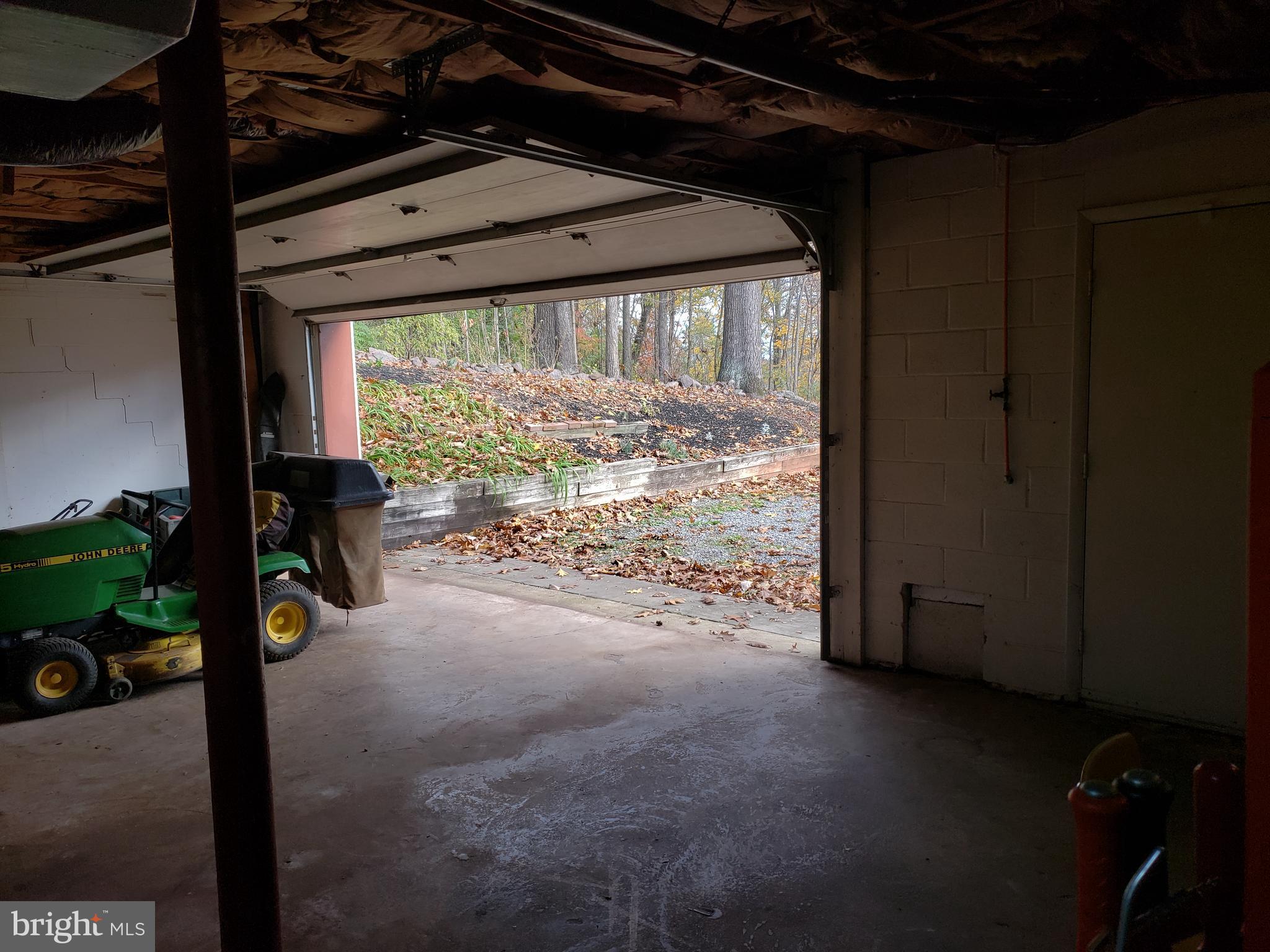 130 Pickett Road Dover, PA 17315 - Photo 23 of 31 Gallery Image 23