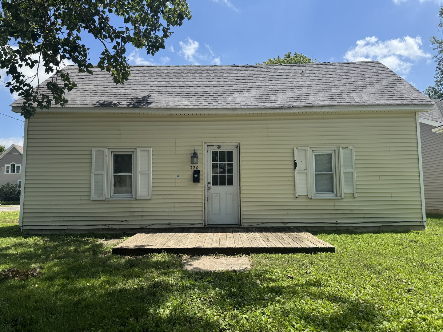 320 North Walnut Street Arthur, IL 61911 - Photo 1 of 4