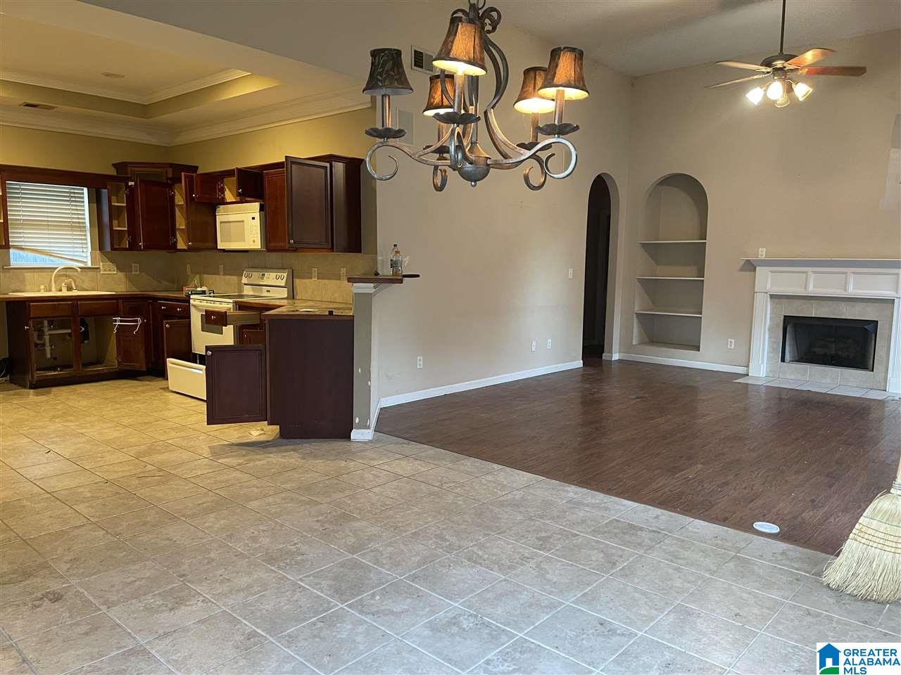 134 High Ridge Trace Pelham, AL 35124 - Photo 2 of 9