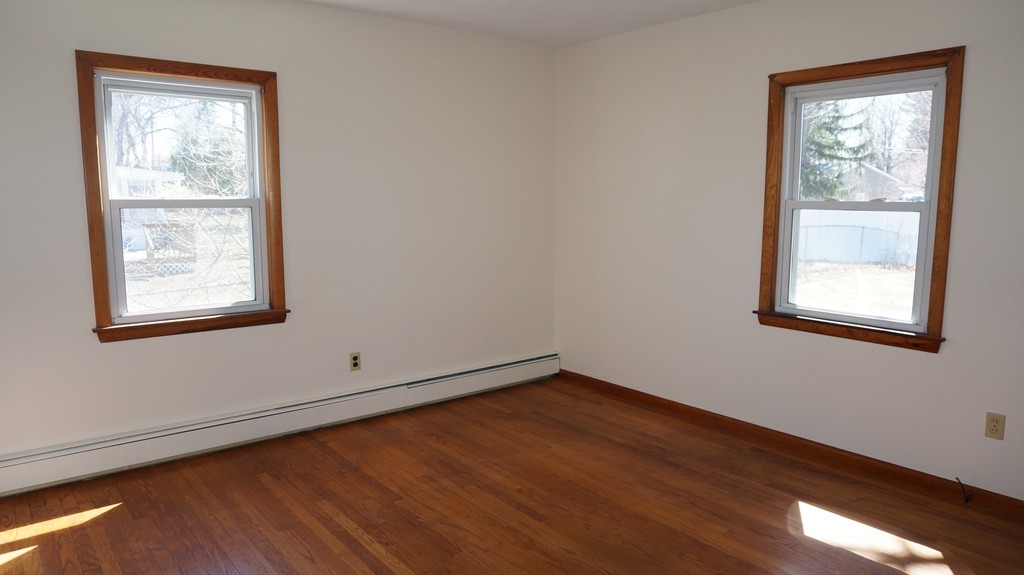 77 Sunnybrook Road Springfield, MA 01119 - Photo 11 of 13