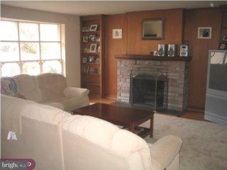 1044 Kingsley Road Rydal, PA 19046 - Photo 2 of 6