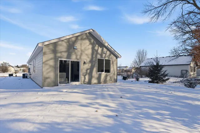 $299,900 | 14935 117th Street, Becker, MN 55308