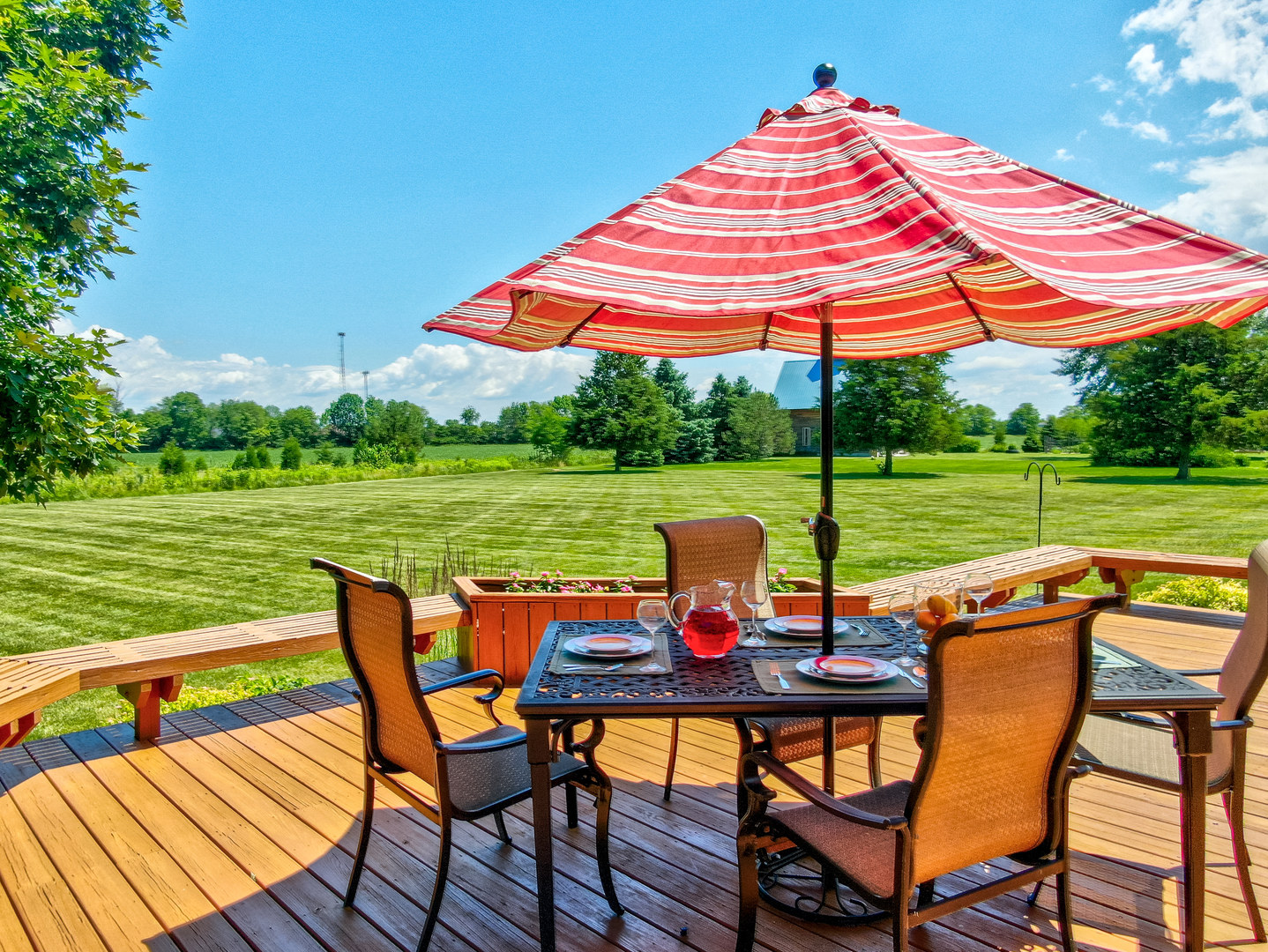 2656 East 1559th Road Ottawa, IL 61350 - Photo 13 of 49 a patio with table and chairs