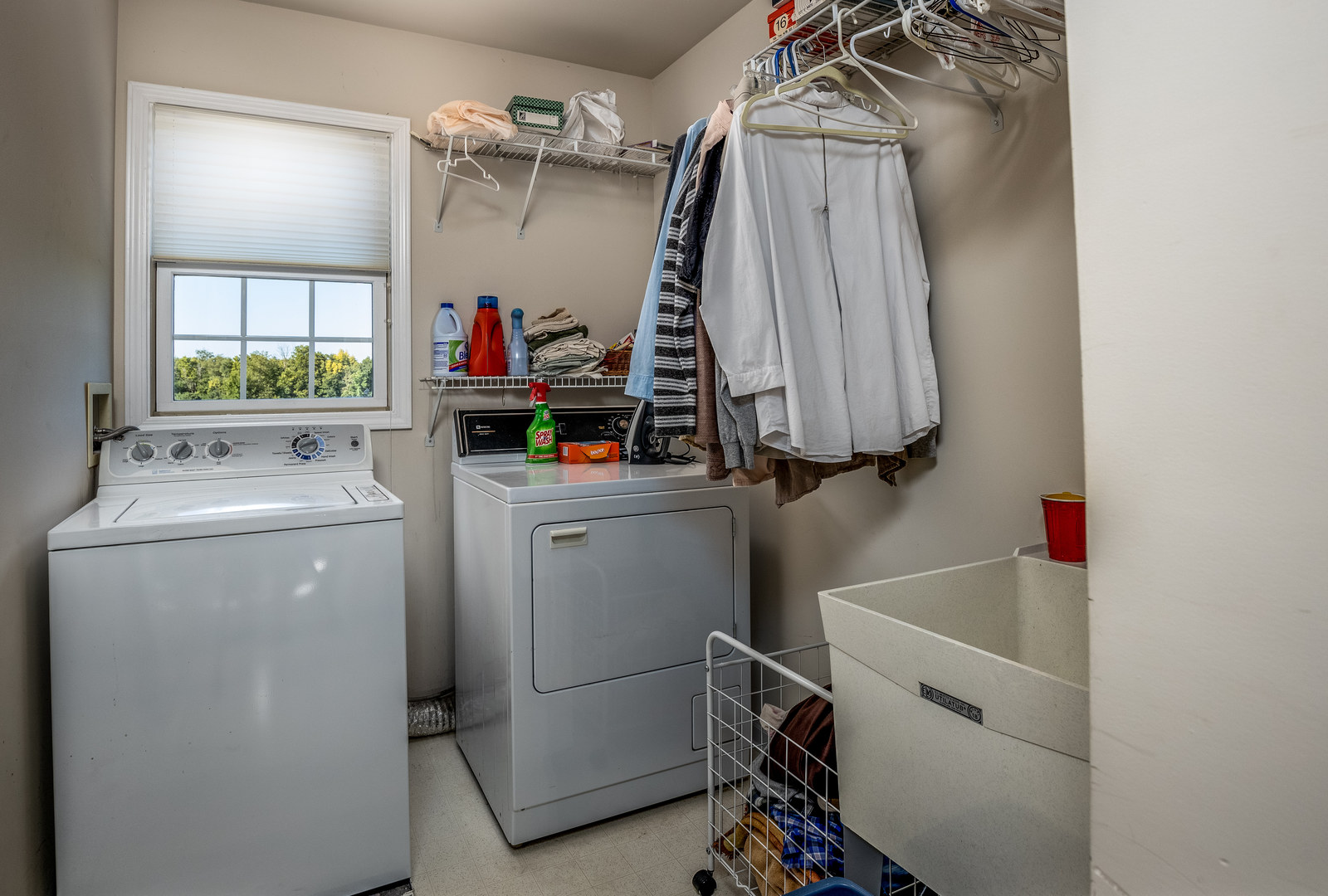 2656 East 1559th Road Ottawa, IL 61350 - Photo 41 of 49 a utility room with dryer and washer