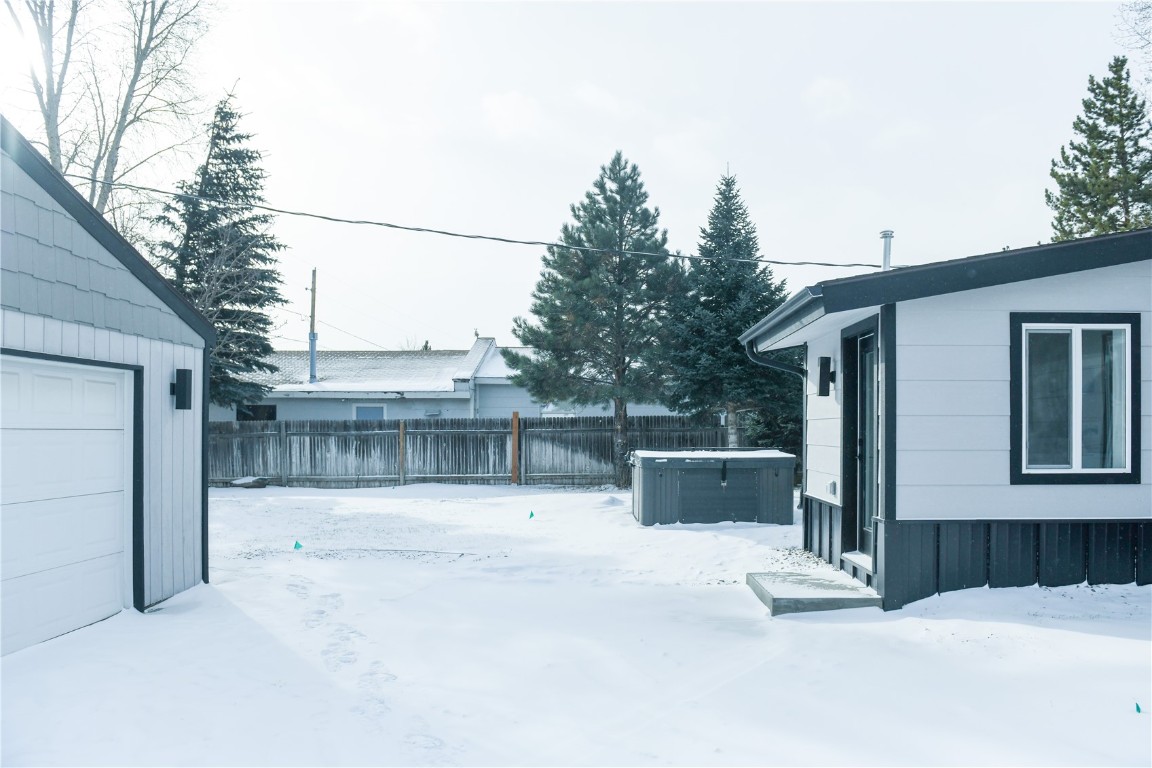 452 Cascade Circle Silverthorne, CO 80498 - Photo 6 of 35 a view of a back yard of the house