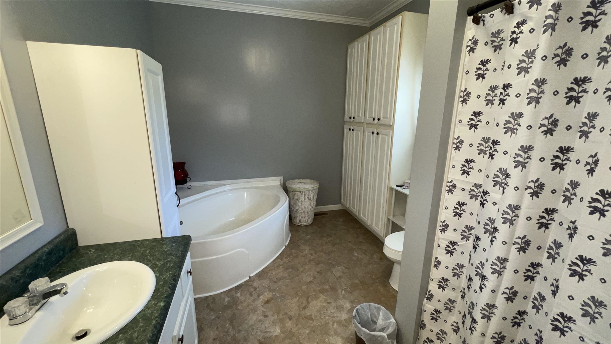 709 Springdale Road Cowpens, SC 29330 - Photo 14 of 33