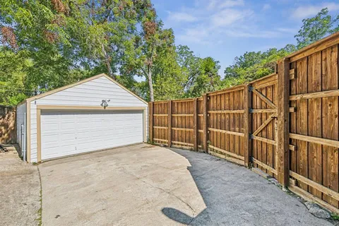 $549,000 | 7011 Lindsley Avenue, Dallas, TX 75223