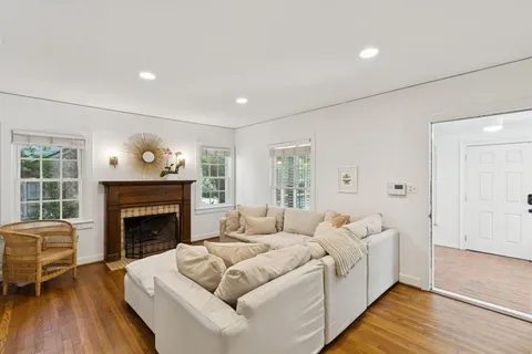 $549,000 | 7011 Lindsley Avenue, Dallas, TX 75223