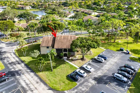 $225,000 | 508 Shady Pine Way, Unit D2, Greenacres, FL 33415
