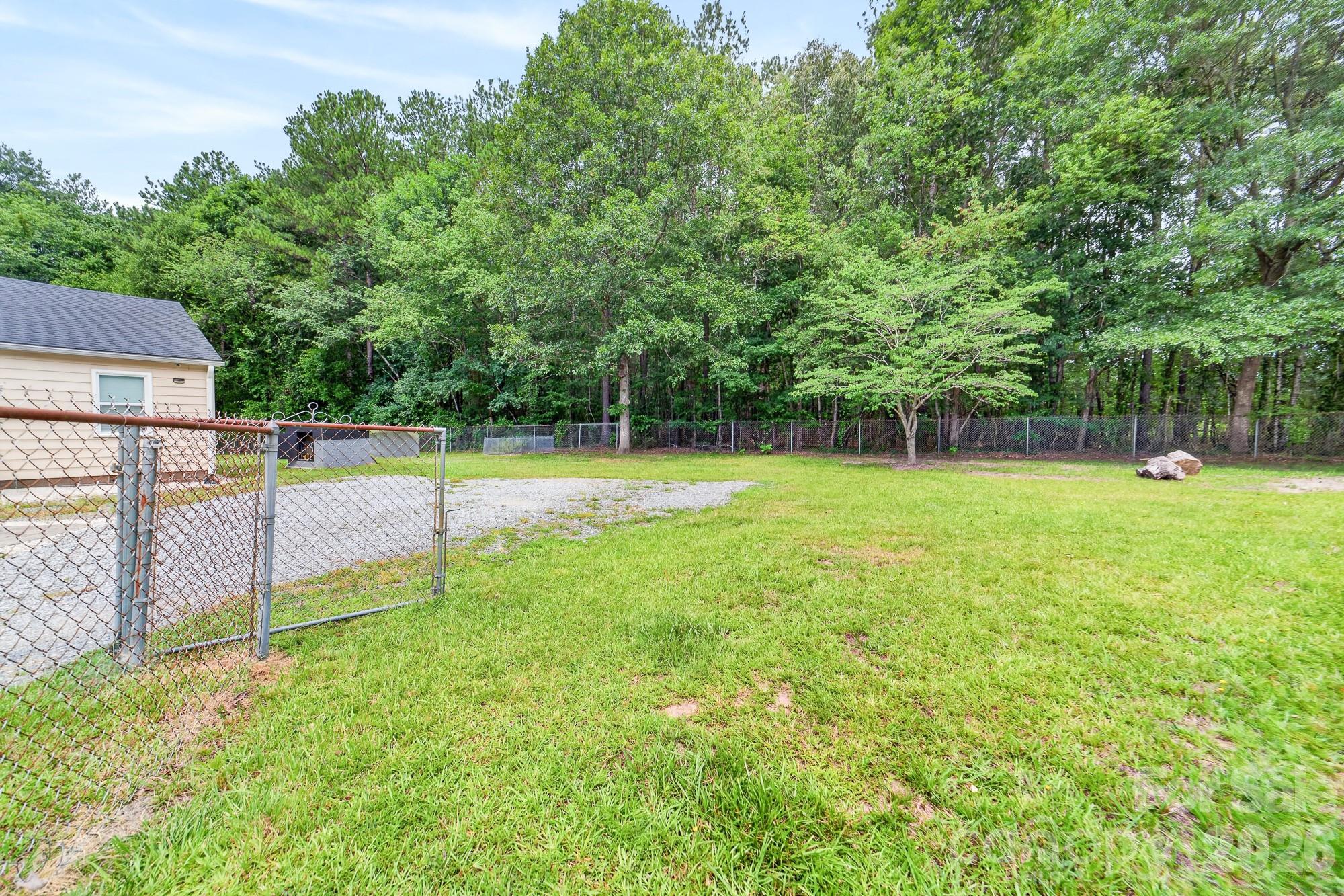 4525 Hemphill Road Gastonia, NC 28056 - Photo 23 of 25