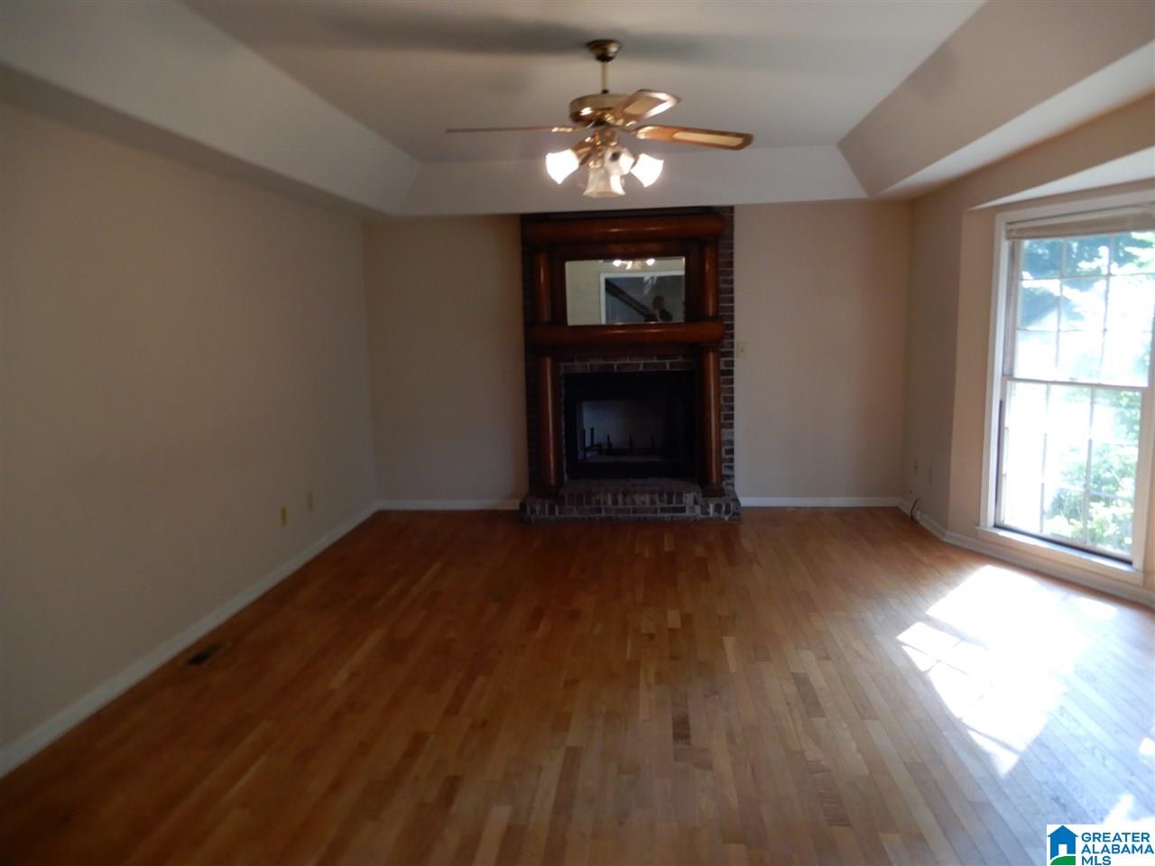 372 Stonebridge Road Birmingham, AL 35210 - Photo 4 of 17