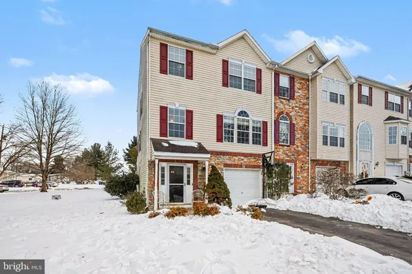 $327,990 | 16881 Roosevelt Lane, Shrewsbury, PA 17361