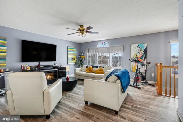 $330,000 | 16881 Roosevelt Lane, Shrewsbury, PA 17361