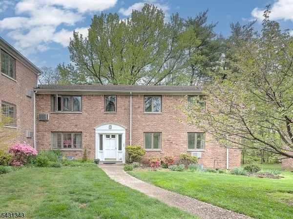 $2,200 | 57 Troy Drive, Springfield, NJ 07081