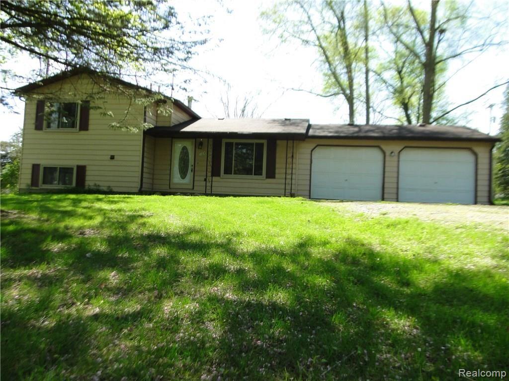 124 South Elm Grove Road Lapeer, MI 48446 - Photo 1 of 27
