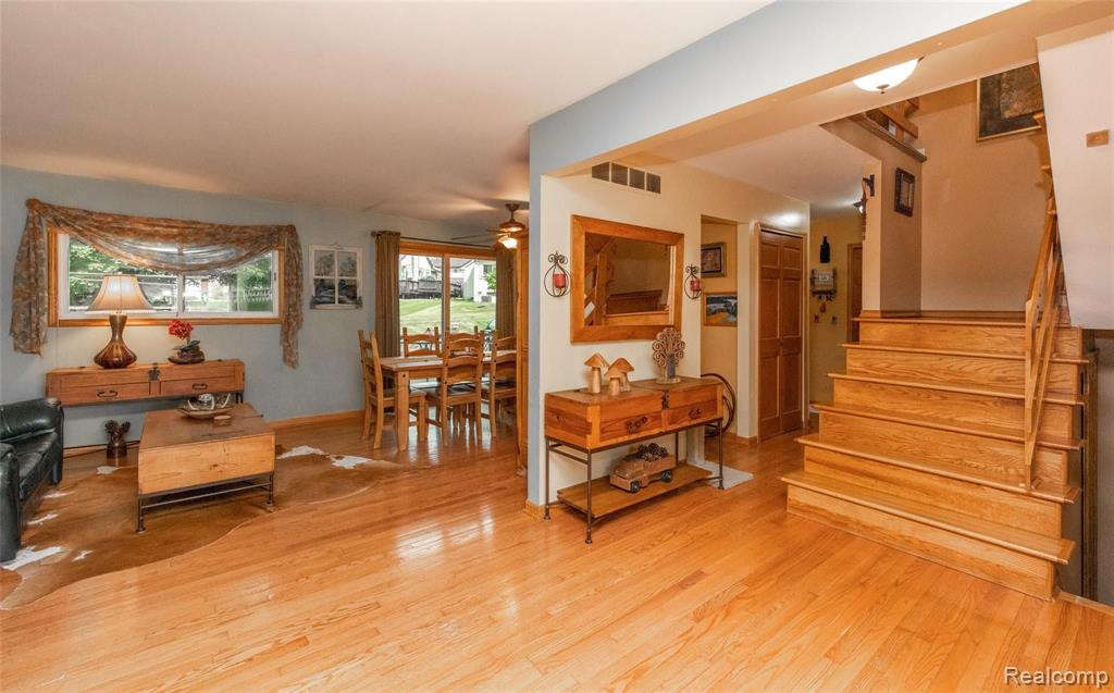1576 Colony Drive Rochester Hills, MI 48307 - Photo 23 of 29