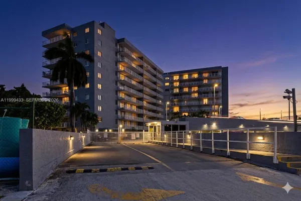 $195,000 | 1800 Northwest 24th Avenue, Unit 220, Miami, FL 33125