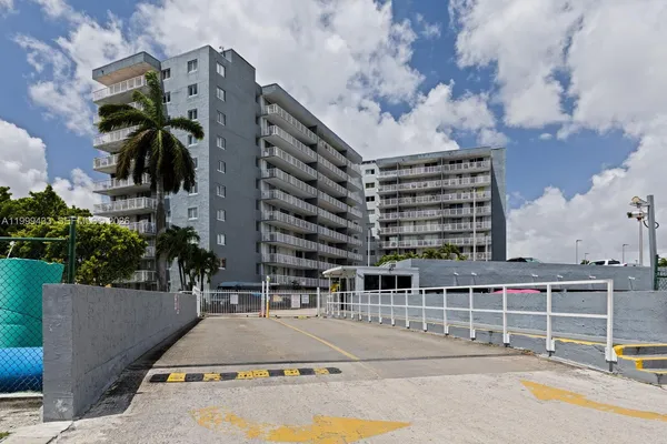 $195,000 | 1800 Northwest 24th Avenue, Unit 220, Miami, FL 33125