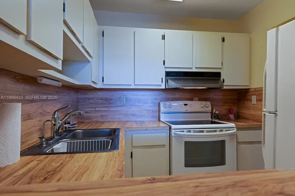 $195,000 | 1800 Northwest 24th Avenue, Unit 220, Miami, FL 33125