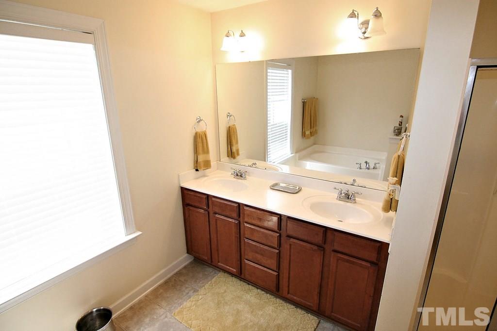 4804 Landover Vale Way Raleigh, NC 27616 - Photo 14 of 18 Gallery Image 14