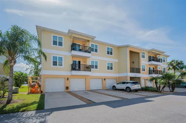$249,000 | 5064 Royal Palms Way, Unit 204, New Port Richey, FL 34652