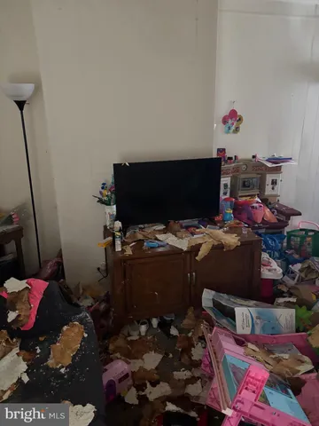 $65,000 | 920 Pennell Street, Chester, PA 19013