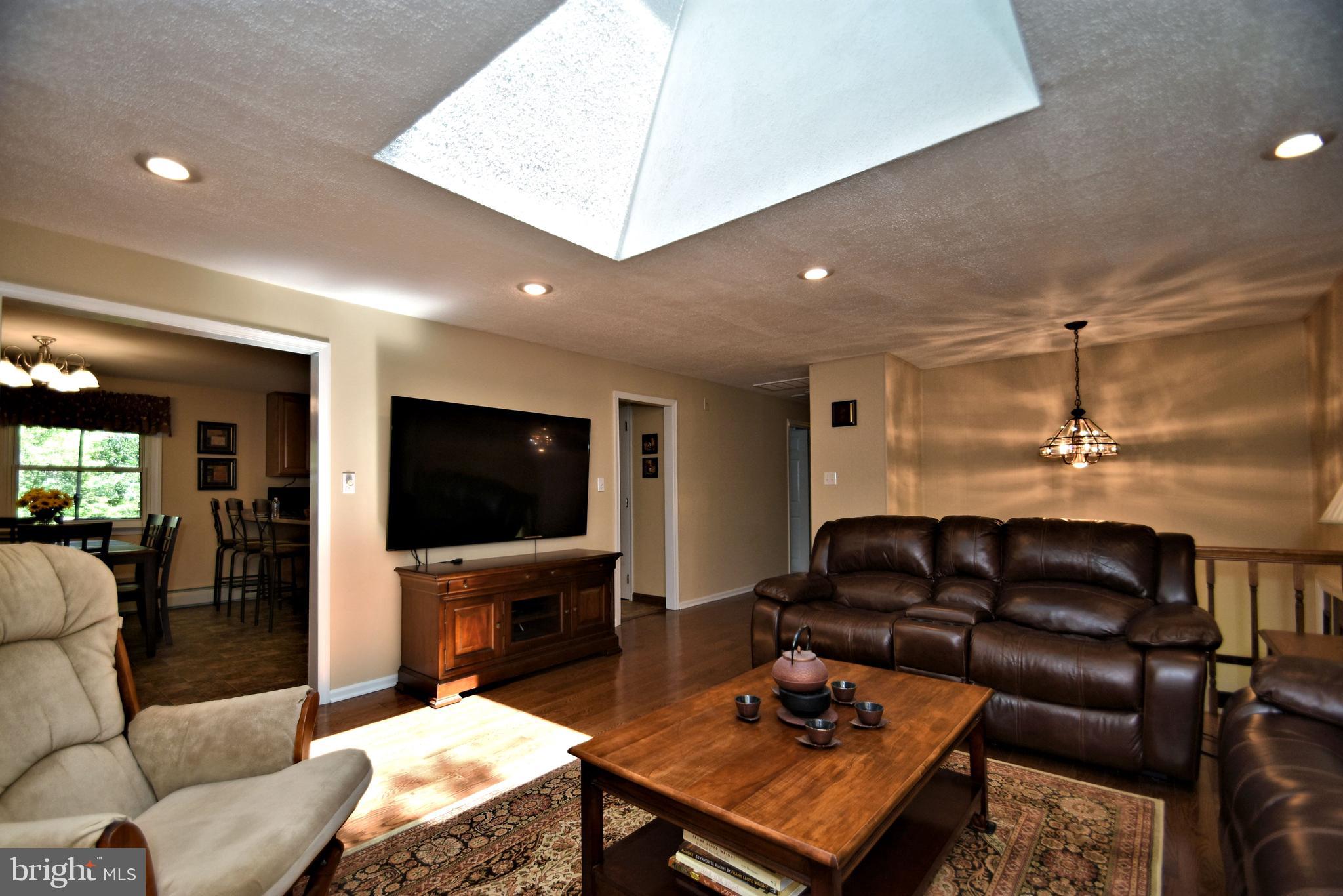 107 Merlin Road Phoenixville, PA 19460 - Photo 4 of 50 living room