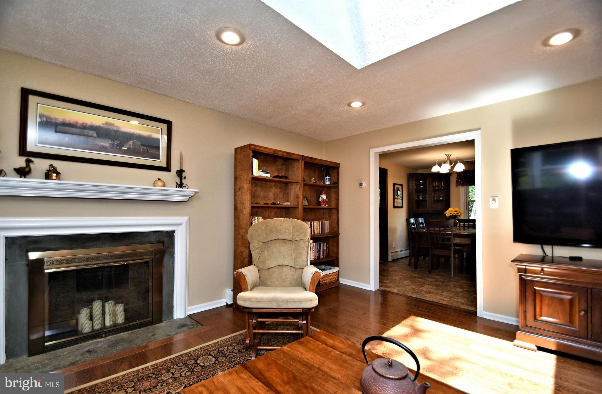 107 Merlin Road Phoenixville, PA 19460 - Photo 5 of 50 living room