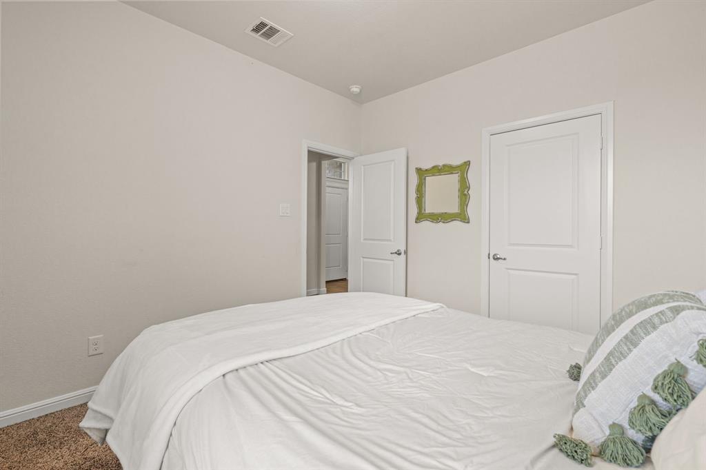 1443 Fox Hollow Road Krum, TX 76249 - Photo 23 of 39