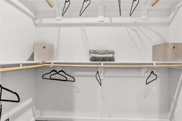 $303,040 | 2134 Woodfield Drive, Tonganoxie, KS 66086