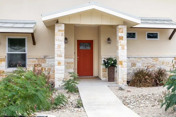 $875,000 | 3263 Palomino Springs, Bandera, TX 78003