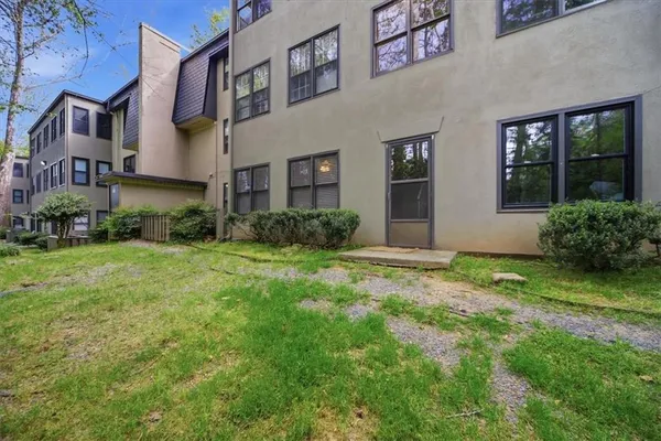$240,000 | 26 Arpege Way Northwest, Atlanta, GA 30327