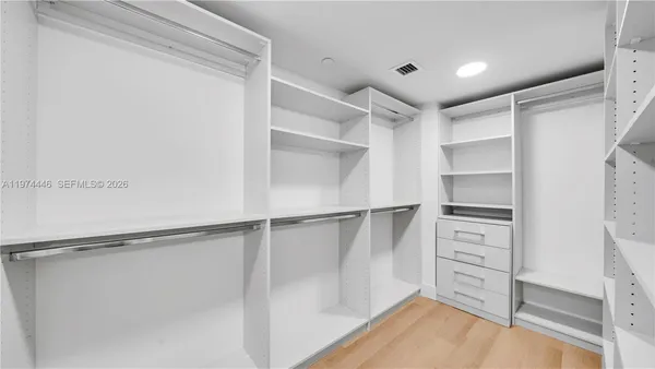$5,274 | 555 Northeast 34th Street, Unit 704, Miami, FL 33137