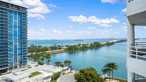 $5,274 | 555 Northeast 34th Street, Unit 704, Miami, FL 33137