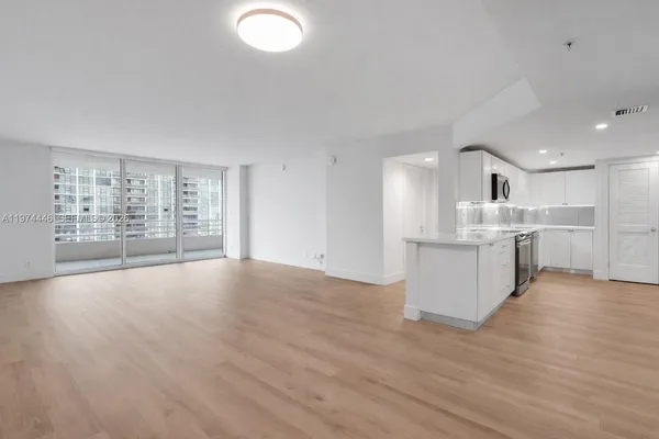 $5,274 | 555 Northeast 34th Street, Unit 704, Miami, FL 33137