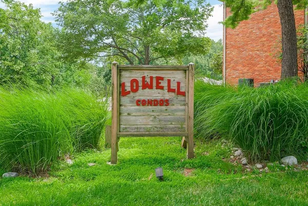 $147,000 | 8221 Santa Fe Drive, Unit 12, Overland Park, KS 66204