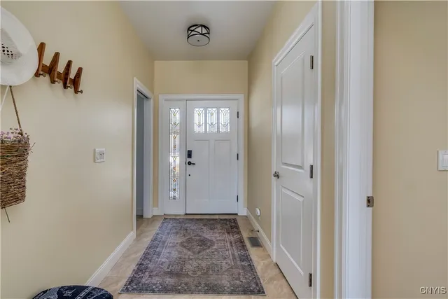 $1,499,999 | 19611 Collins Landing East, Orleans, NY 13607