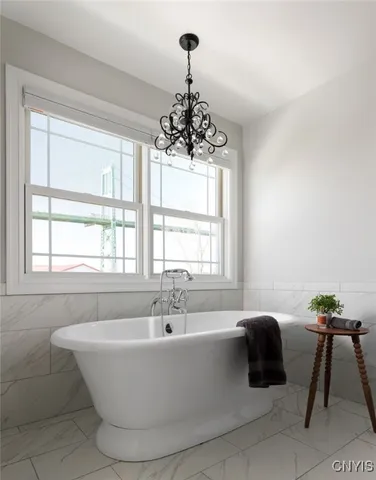 $1,499,999 | 19611 Collins Landing East, Orleans, NY 13607