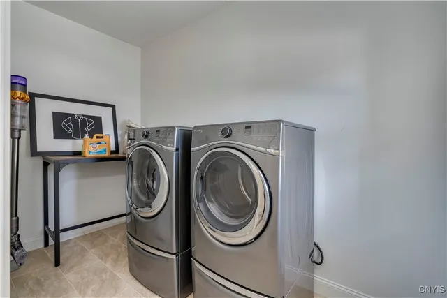 $1,499,999 | 19611 Collins Landing East, Orleans, NY 13607