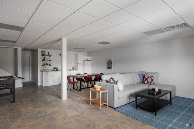 $1,499,999 | 19611 Collins Landing East, Orleans, NY 13607