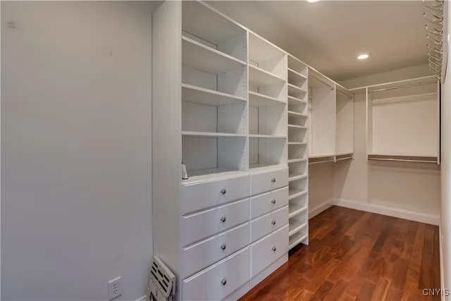 $1,499,999 | 19611 Collins Landing East, Orleans, NY 13607