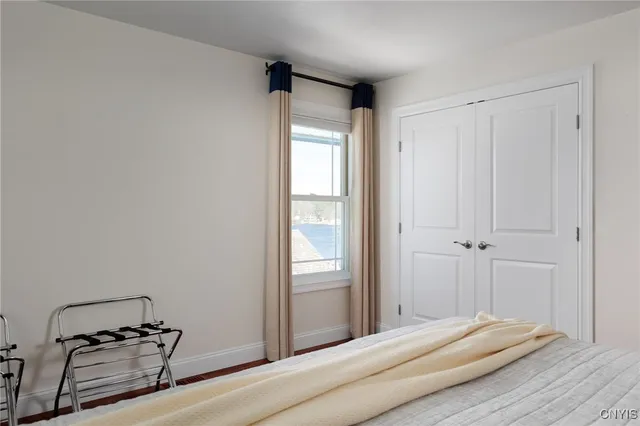 $1,499,999 | 19611 Collins Landing East, Orleans, NY 13607