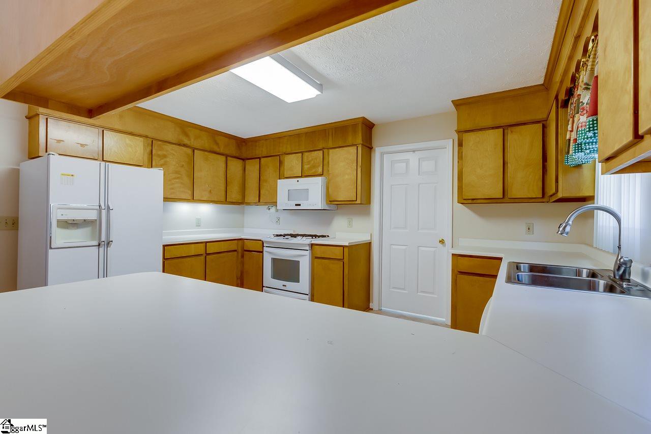 102 Patio Road Easley, SC 29642 - Photo 12 of 36 Gallery Image 12