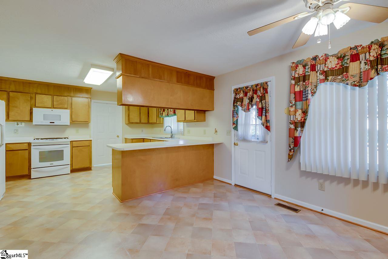 102 Patio Road Easley, SC 29642 - Photo 10 of 36 Gallery Image 10