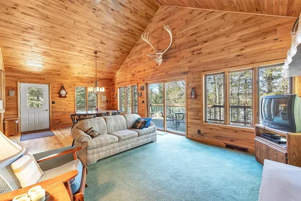 $599,900 | 17235 Lit Archibald Road, Townsend, WI 54175