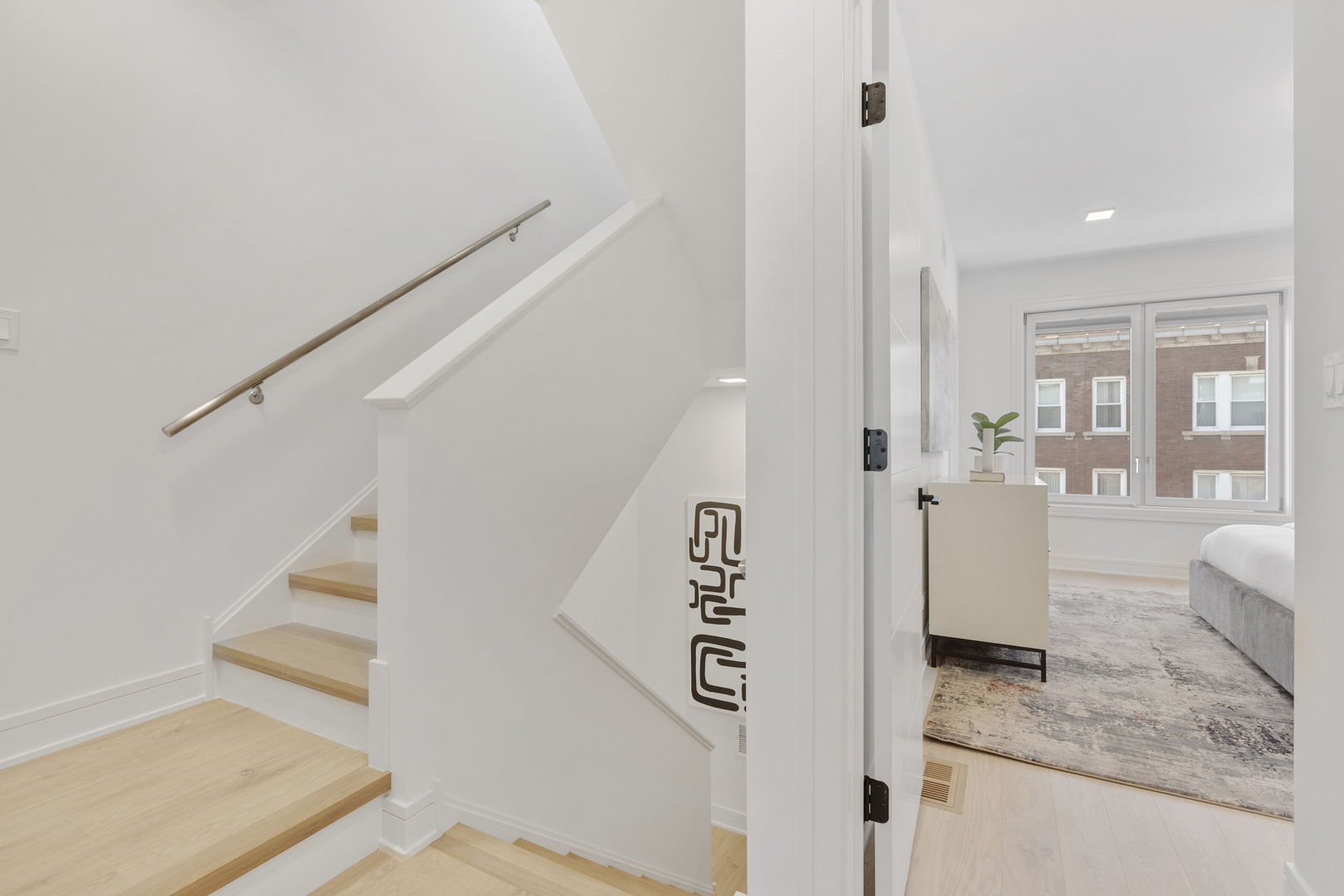 338 East Pershing Road Chicago, IL 60653 - Photo 37 of 86