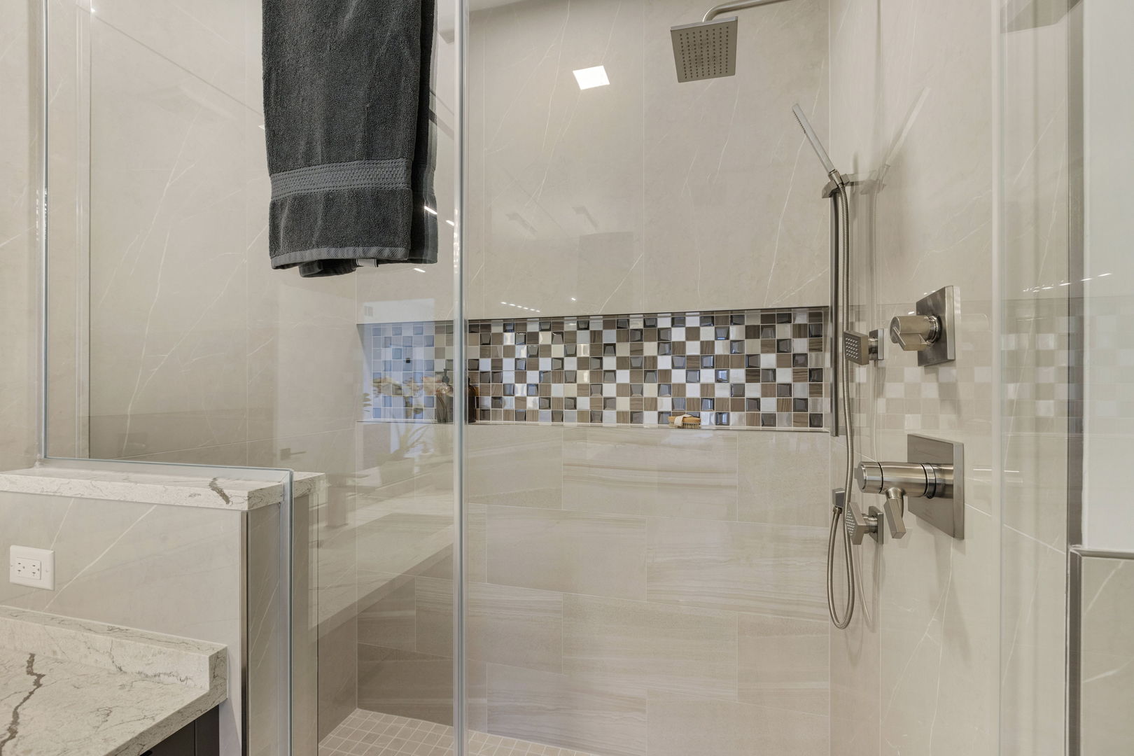 338 East Pershing Road Chicago, IL 60653 - Photo 43 of 86