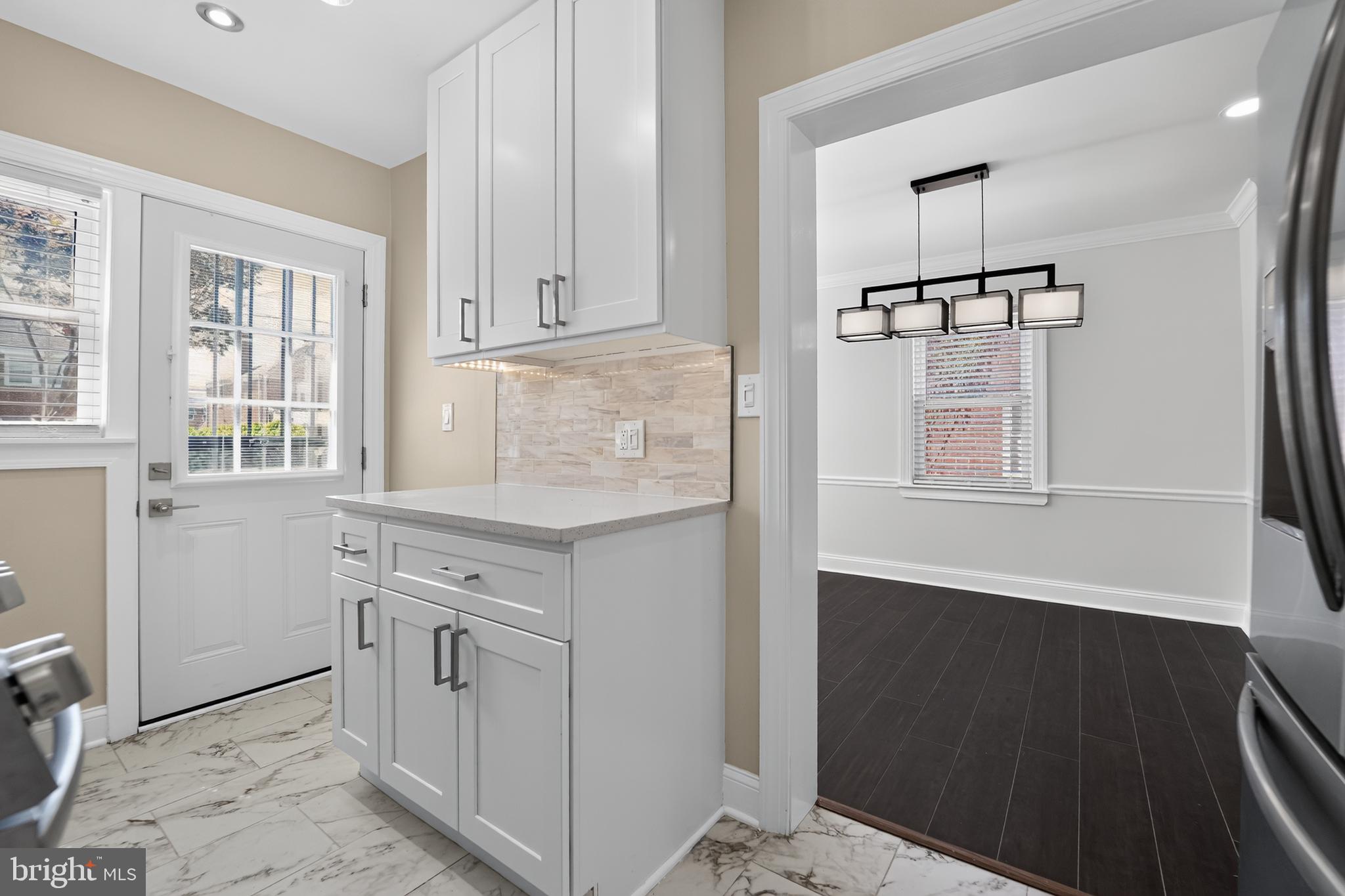 2128 Redthorn Road Baltimore, MD 21220 - Photo 4 of 30