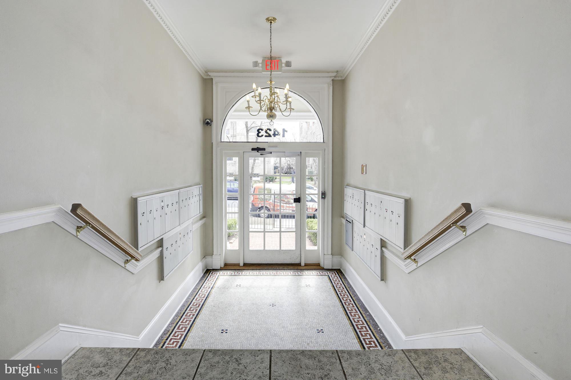 1423 R Street Northwest, Unit 203 Washington, DC 20009 - Photo 2 of 17 Interior (General)